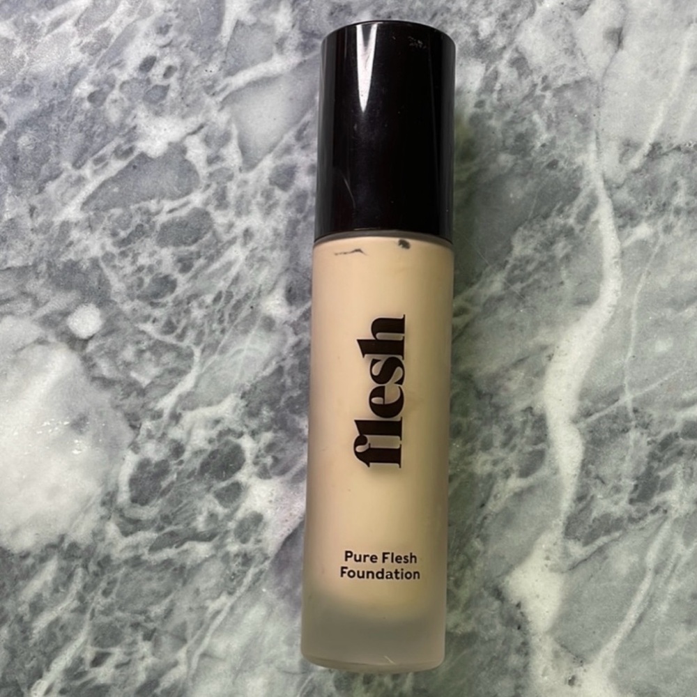 Flesh Foundation 06 Vanilla